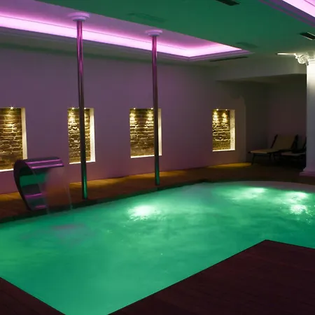 Vittoria מלון פסארו