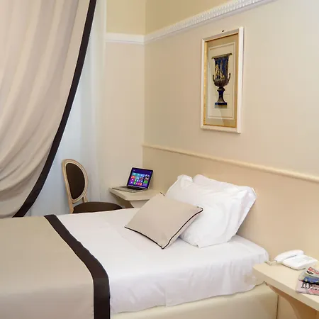 Vittoria מלון 5*