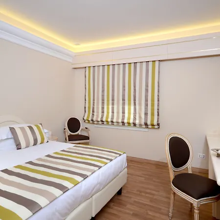 Vittoria מלון פסארו