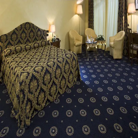 Vittoria Hotel 5*