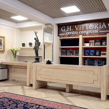 호텔 Vittoria 5*