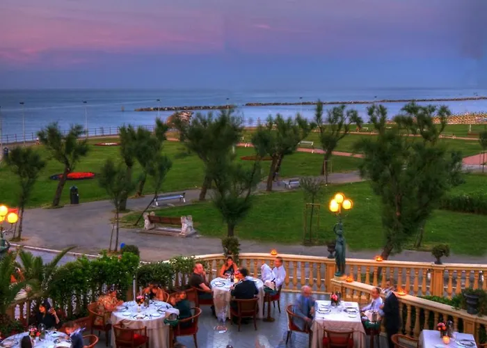 维托瑞亚酒店 酒店