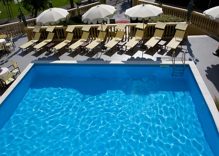 维托瑞亚酒店 5*